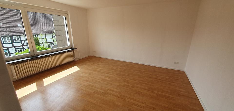 Etagenwohnung Salzgitter Ortschaft Ost - 4.5 Zimmer, 120 m&sup2;, 960&euro; | Angebot:25294308