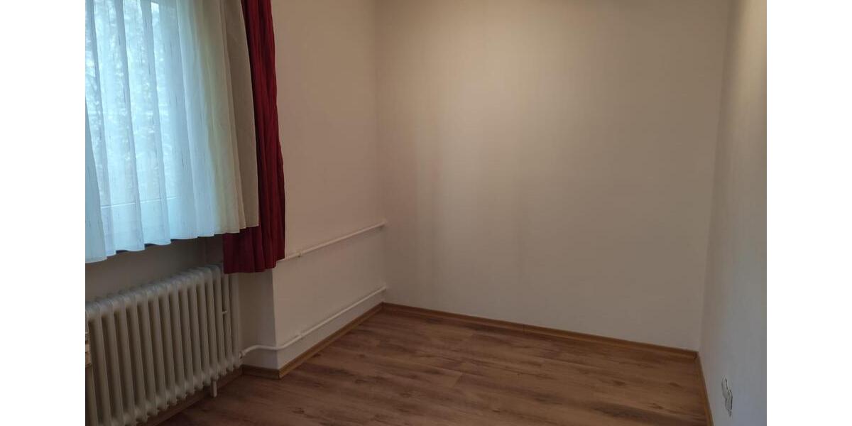 Etagenwohnung Braunschweig Broitzem - 1 Zimmer, 30 m&sup2;, 510&euro; | Angebot:25903318