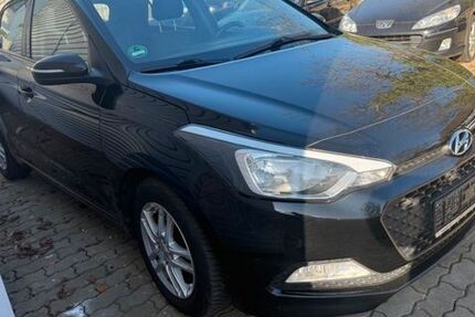 Hyundai i20 168.000 km 5.950 &euro; Wolfenbüttel (Halchter) 38304