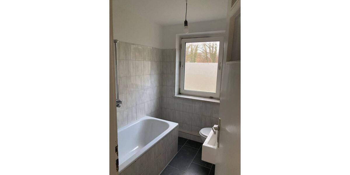 Etagenwohnung Salzgitter Lebenstedt - 3 Zimmer, 48 m&sup2;, 292&euro; | Angebot:26156217