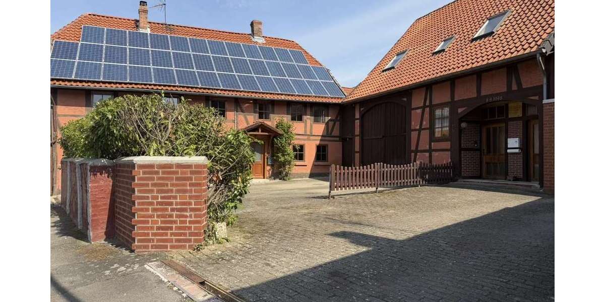 Einfamilienhaus Söhlde - 9 Zimmer, 210 m&sup2;, 225.000&euro; | Angebot:27098411