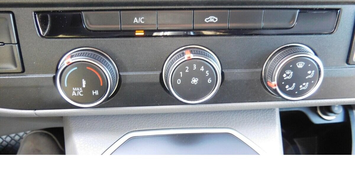 VW T6.1 Transporter 1 Abt e- Lang DSG 4-Gang Klima 13.800 km 15.990 &euro; Vordorf 38533