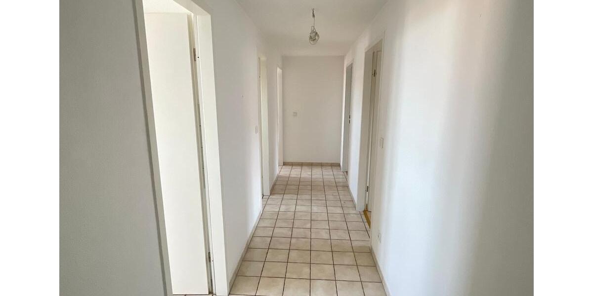 Dachgeschoßwohnung Braunschweig Broitzem - 3 Zimmer, 68 m&sup2;, 595&euro; | Angebot:23982097