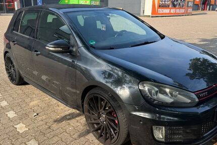 VW Golf 221.868 km 7.900 &euro; Peine 31228