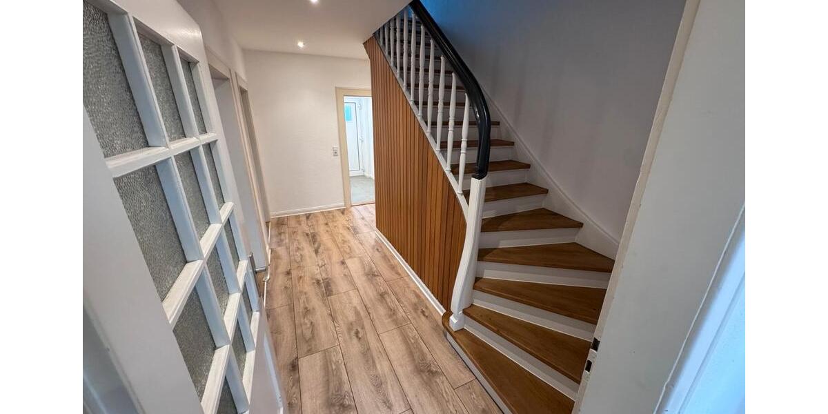 Reihenhaus Salzgitter Ortschaft Ost - 4.5 Zimmer, 112 m&sup2;, 1.300&euro; | Angebot:25973896