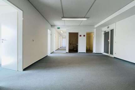 Gewerbeobjekt Salzgitter Lebenstedt - 2.379&euro; | Angebot:26177010