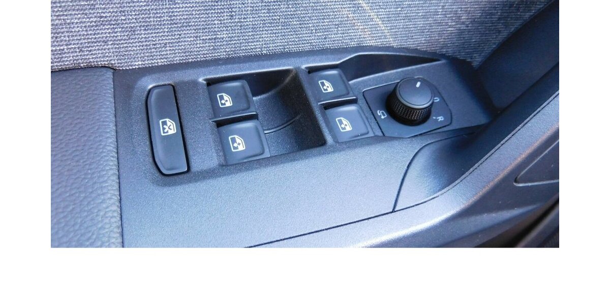 Seat Arona 1.0 X-Perience TSI BMT Navi Klima Alu 19.300 km 17.690 &euro; Vordorf 38533