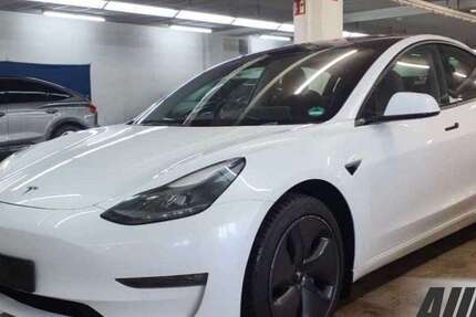 Tesla Model 3 120.850 km 25.990 &euro; Schöningen 38364