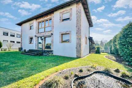 Haus Holle - 5 Zimmer, 234 m&sup2;, 399.000&euro; | Angebot:27099017