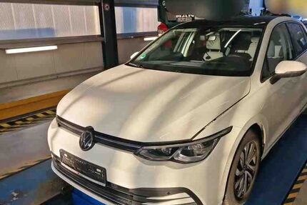 VW Golf 49.999 km 23.990 &euro; Braunschweig Wenden 38110