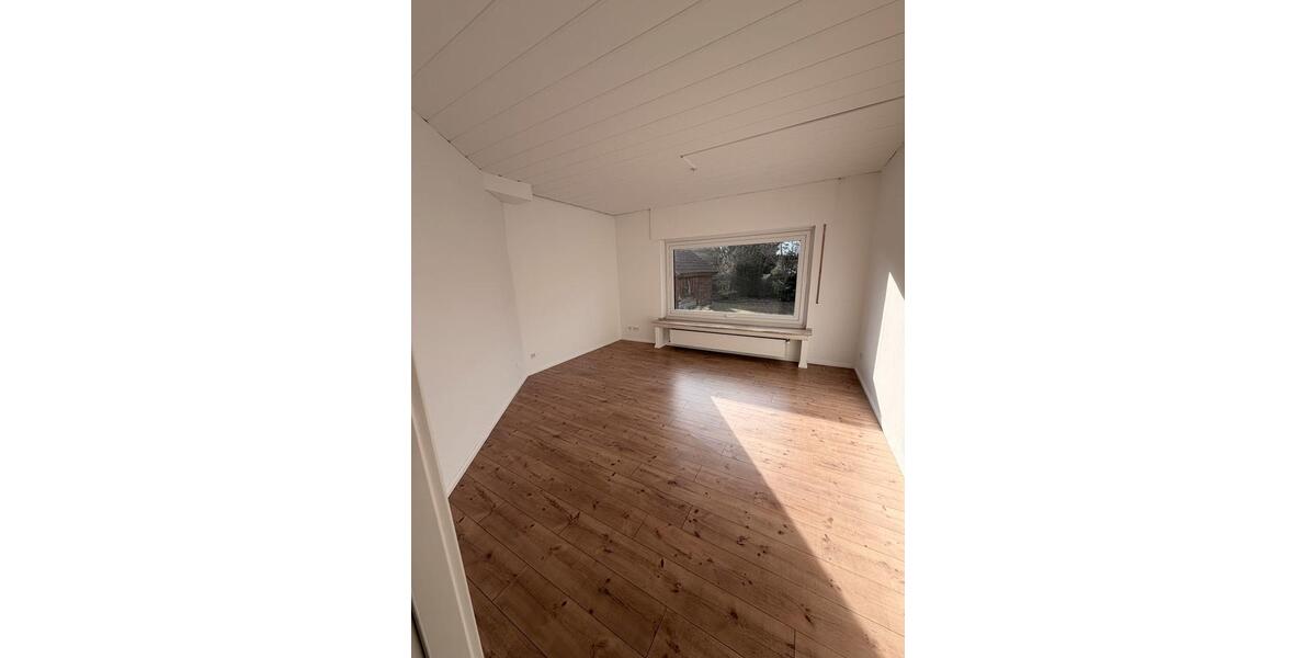 Erdgeschoßwohnung Peine Südstadt - 5 Zimmer, 155 m&sup2;, 1.755&euro; | Angebot:25309992