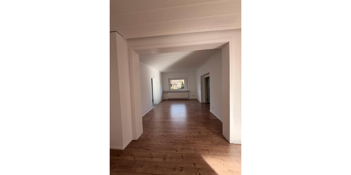 Erdgeschoßwohnung Peine Südstadt - 5 Zimmer, 155 m&sup2;, 1.755&euro; | Angebot:25309992