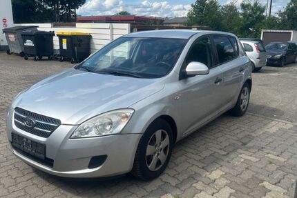 Kia ceed / Ceed 252.000 km 690 &euro; Salzgitter 38229