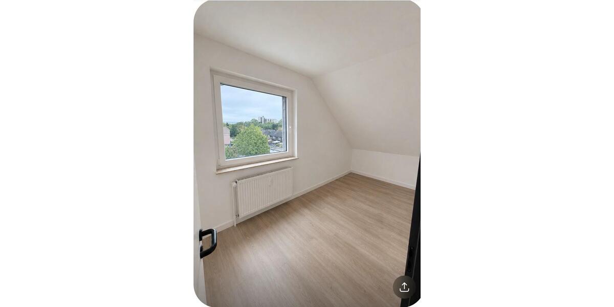 Dachgeschoßwohnung Salzgitter Ortschaft Südost - 3 Zimmer, 72 m&sup2;, 648&euro; | Angebot:26523664