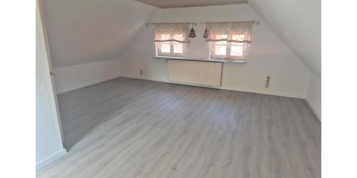 Etagenwohnung Goslar - 3 Zimmer, 114 m&sup2;, 1.200&euro; | Angebot:25805440