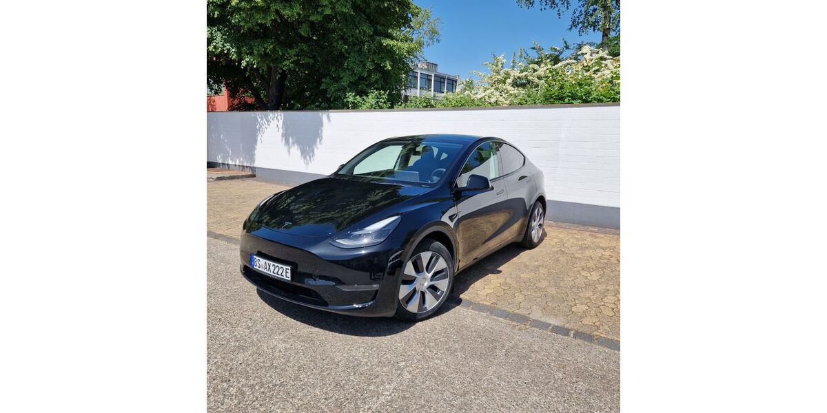 Tesla Model Y 31.500 km 38.700 &euro; Braunschweig 38122