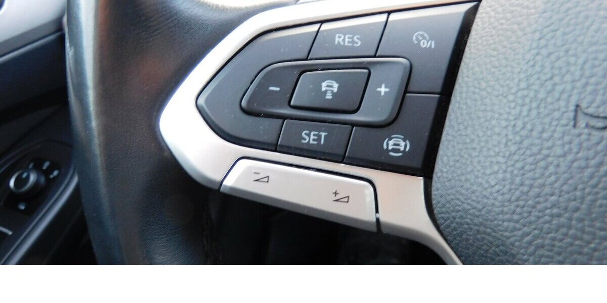 VW Golf Variant VIII 1.5 Life TSI Navi Klima Alu 31.700 km 19.990 &euro; Vordorf 38533