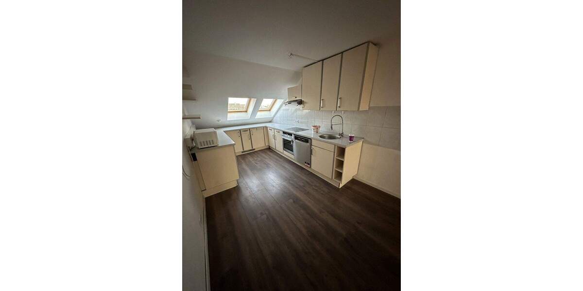 Etagenwohnung Braunschweig Nordstadt - 4 Zimmer, 120 m&sup2;, 1.200&euro; | Angebot:26181211