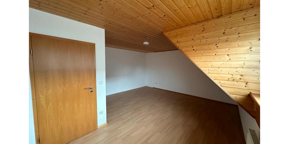 Doppelhaushälfte Rötgesbüttel - 4 Zimmer, 147 m&sup2;, 1.450&euro; | Angebot:25957149