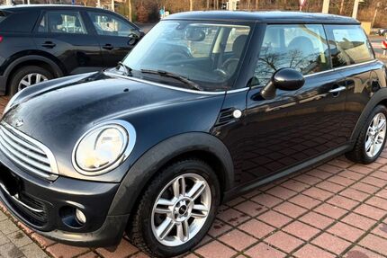 Mini Cooper 121.000 km 5.900 &euro; Braunschweig 38102