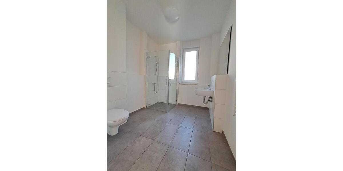 Erdgeschoßwohnung Peine - 3 Zimmer, 95 m&sup2;, 1.135&euro; | Angebot:25489035