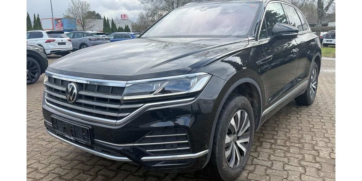 VW Touareg 141.864 km 32.990 &euro; Braunschweig 38122