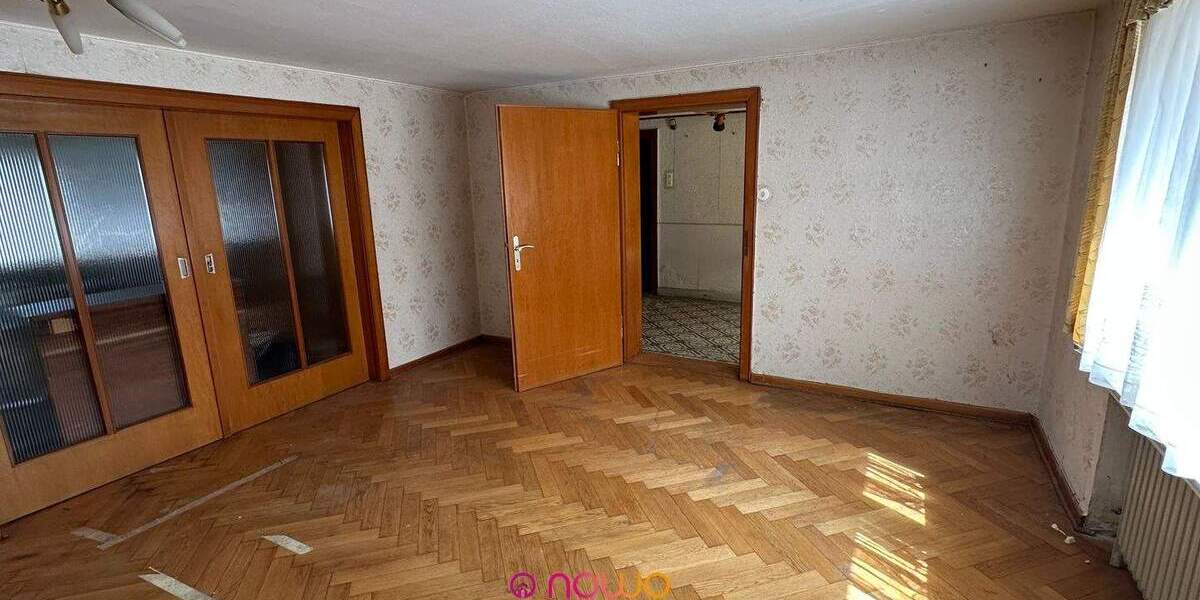 Bauernhaus, Landhaus Lengede Woltwiesche - 9 Zimmer, 284 m&sup2;, 325.000&euro; | Angebot:25671991