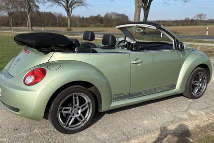 VW New Beetle 123.000 km 7.999 &euro; Ilsede 31241