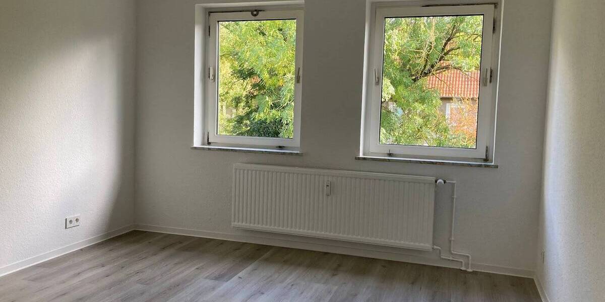Etagenwohnung Salzgitter Lebenstedt - 3 Zimmer, 58 m&sup2;, 354&euro; | Angebot:26105473