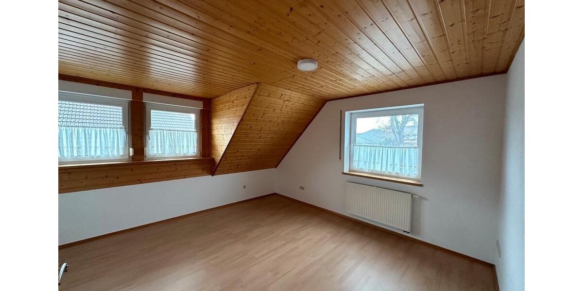 Doppelhaushälfte Rötgesbüttel - 4 Zimmer, 147 m&sup2;, 1.350&euro; | Angebot:26582093