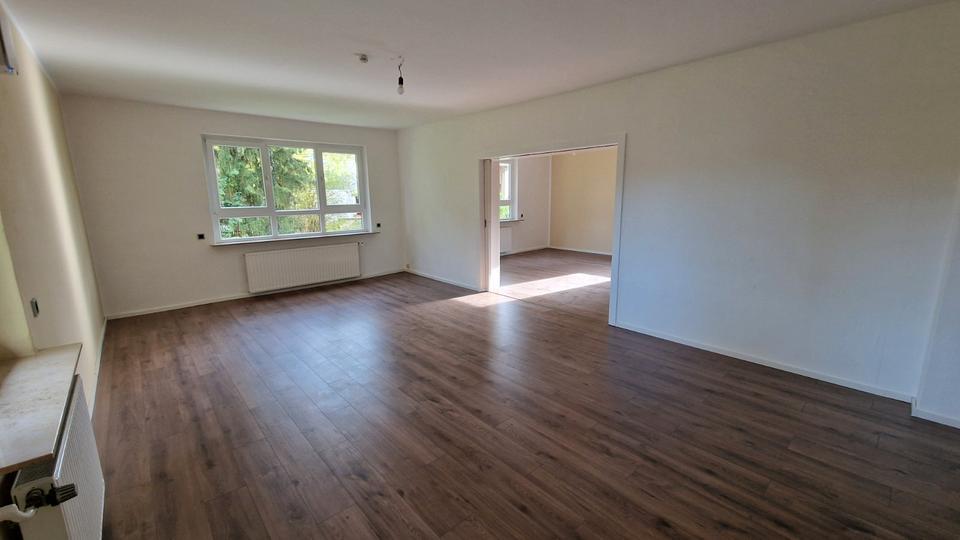 Erdgeschoßwohnung Sickte - 4 Zimmer, 130 m&sup2;, 1.200&euro; | Angebot:26349323