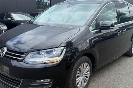 VW Sharan 125.961 km 21.990 &euro; Braunschweig 38122