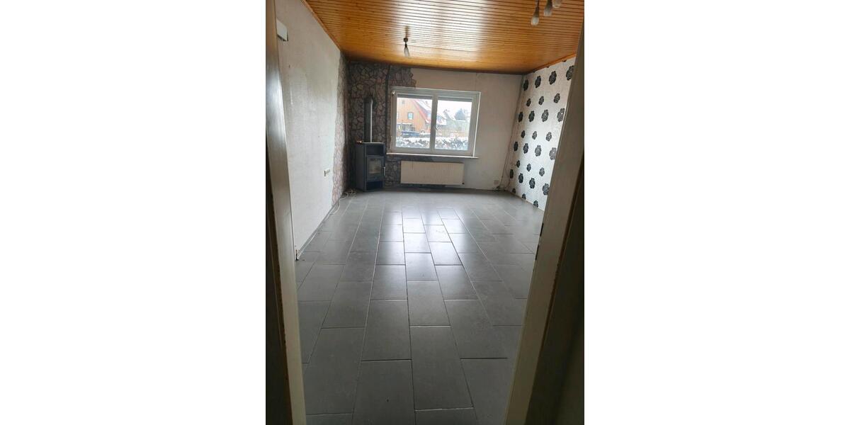 Mehrfamilienhaus, Wohnhaus Salzgitter Ortschaft Südost - 6 Zimmer, 171 m&sup2;, 130.000&euro; | Angebot:24774413