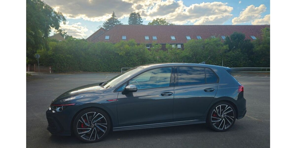 VW Golf 32.000 km 32.600 &euro; Braunschweig 38100