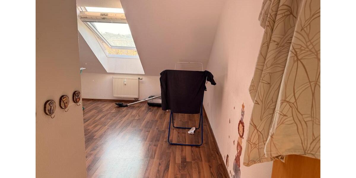 Dachgeschoßwohnung Salzgitter Ortschaft Nord - 3 Zimmer, 82 m&sup2;, 700&euro; | Angebot:25791732