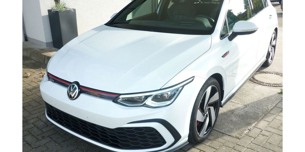 VW Golf 32.782 km 26.990 &euro; Schöningen 38364