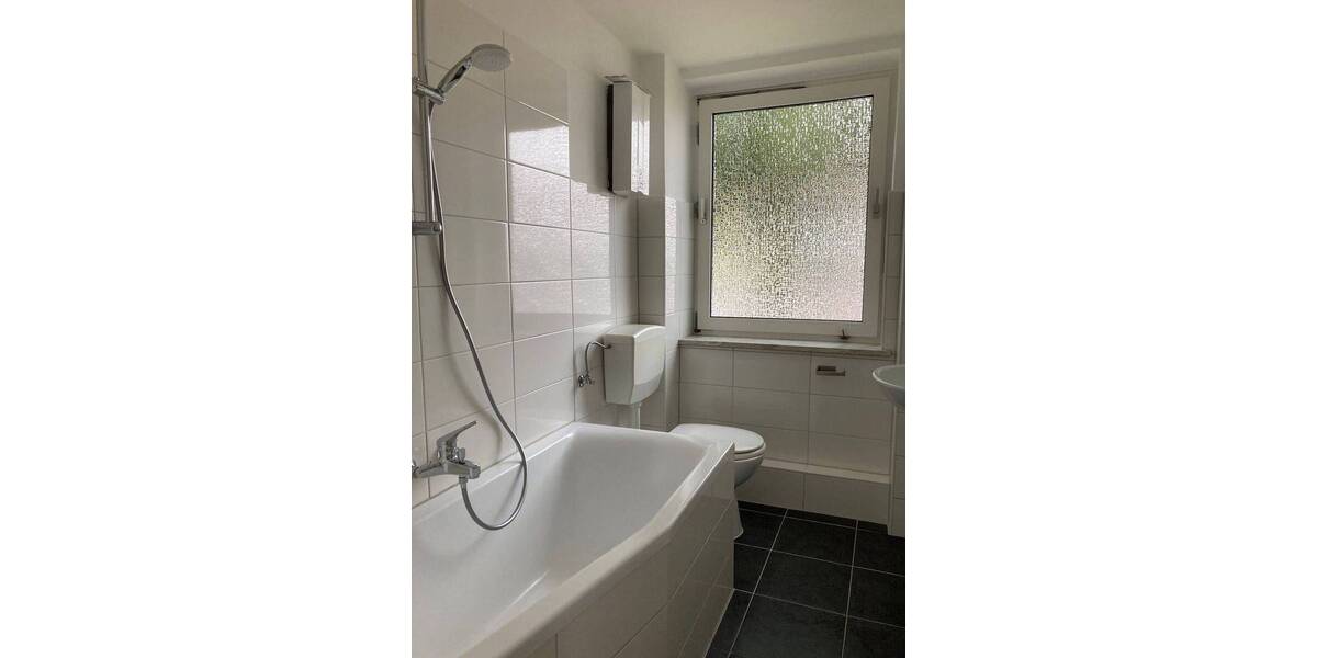 Etagenwohnung Salzgitter Lebenstedt - 3 Zimmer, 58 m&sup2;, 354&euro; | Angebot:26105473