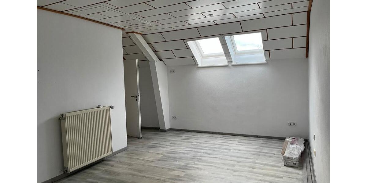 Etagenwohnung Vechelde - 3 Zimmer, 135 m&sup2;, 850&euro; | Angebot:26679475