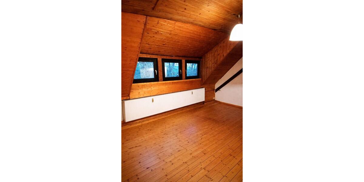 Etagenwohnung Lehre - 4 Zimmer, 115 m&sup2;, 865&euro; | Angebot:26038981