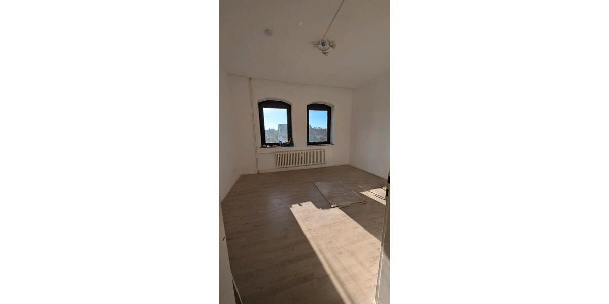 Etagenwohnung Braunschweig Lehndorf-Watenbüttel - 3.5 Zimmer, 75 m&sup2;, 670&euro; | Angebot:25718044