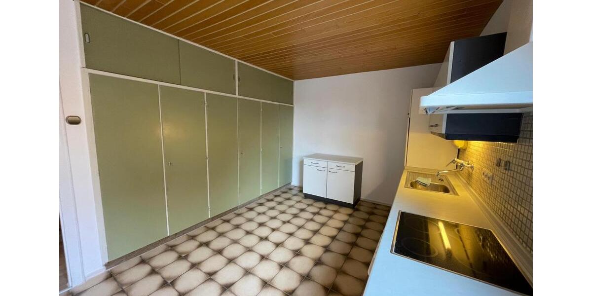 Etagenwohnung Braunschweig Broitzem - 3 Zimmer, 100 m&sup2;, 850&euro; | Angebot:24649980