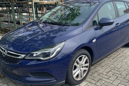 Opel Astra 58.000 km 9.900 &euro; Braunschweig 38110