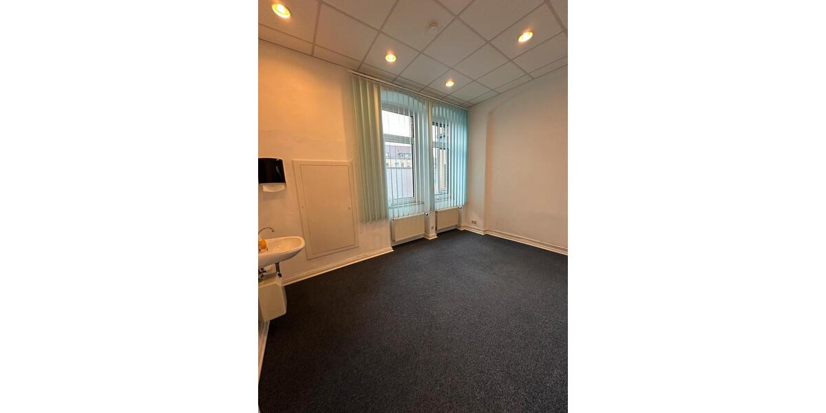 Etagenwohnung Braunschweig - 5 Zimmer, 129 m&sup2;, 1.330&euro; | Angebot:26044840