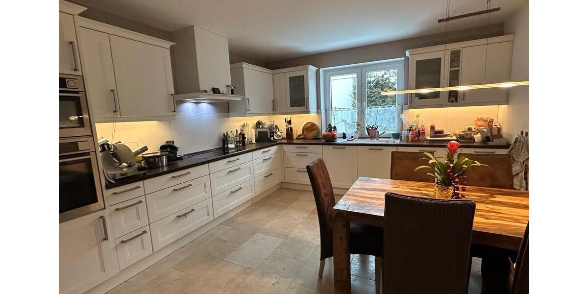 Einfamilienhaus Lehre - 3 Zimmer, 225 m&sup2;, 2.500&euro; | Angebot:25996872