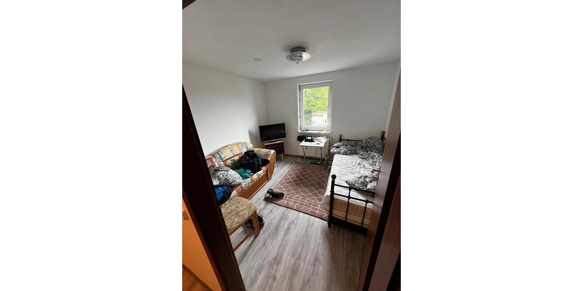Dachgeschoßwohnung Salzgitter Ortschaft Nord - 8 Zimmer, 130 m&sup2;, 1.100&euro; | Angebot:26536399