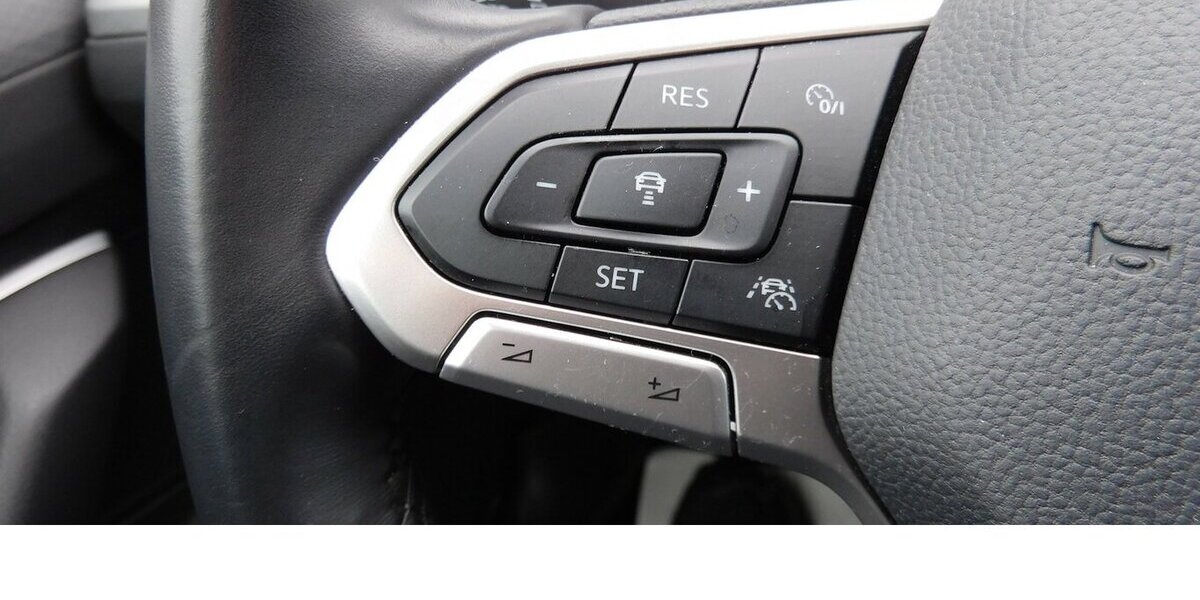 VW Passat 2.0 Bussiness BMT TDI Standhei.Navi Klima 36.500 km 21.690 &euro; Vordorf 38533