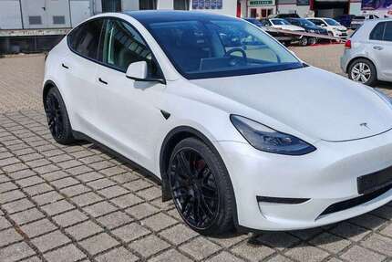 Tesla Model Y 35.371 km 37.470 &euro; Braunschweig 38112