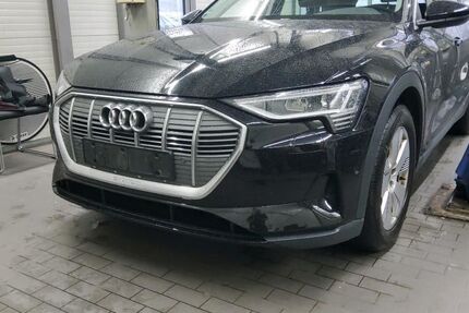 Audi e-tron 88.000 km 23.990 &euro; Peine 31226