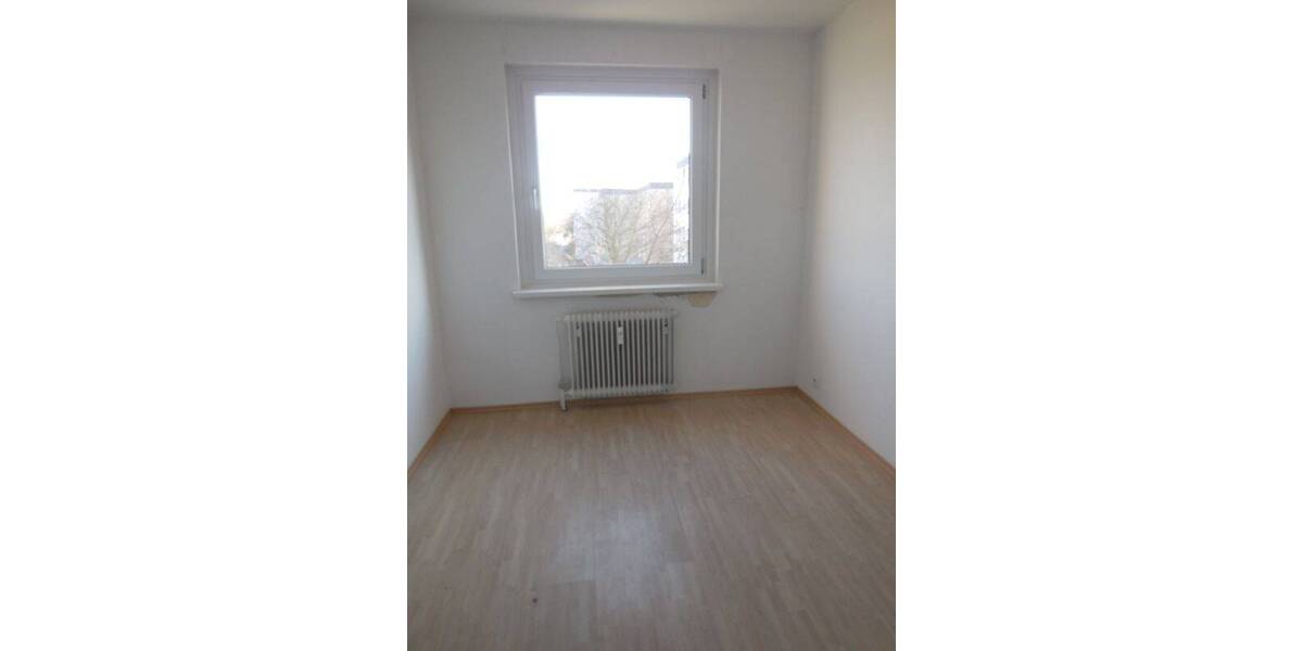 Etagenwohnung Salzgitter Lebenstedt - 3 Zimmer, 65 m&sup2;, 392&euro; | Angebot:26658231