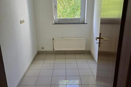 Wohnung Wolfenbüttel - 4 Zimmer, 94 m&sup2;, 1.000&euro; | Angebot:25438434